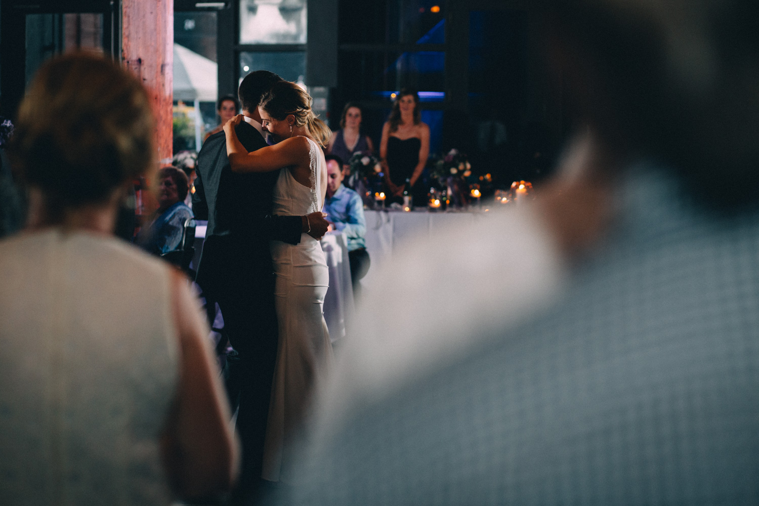 steam-whistle-brewery-wedding-photos-toronto-wedding-photography-by-sam-wong-of-artanis-collective_01051